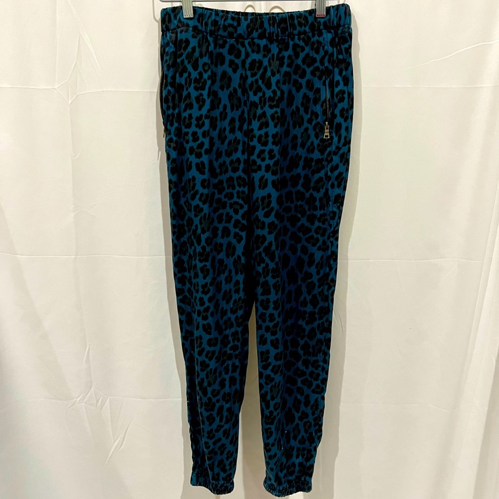 Young Fabulous &Broke size small cammo‎ joggers